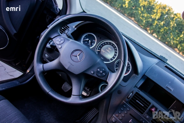 Mercedes c180 Kompressor , снимка 8 - Автомобили и джипове - 52317385