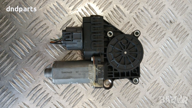 Моторче стъклоповдигач Ford Focus 2000г.(задно дясно) 0130821546 