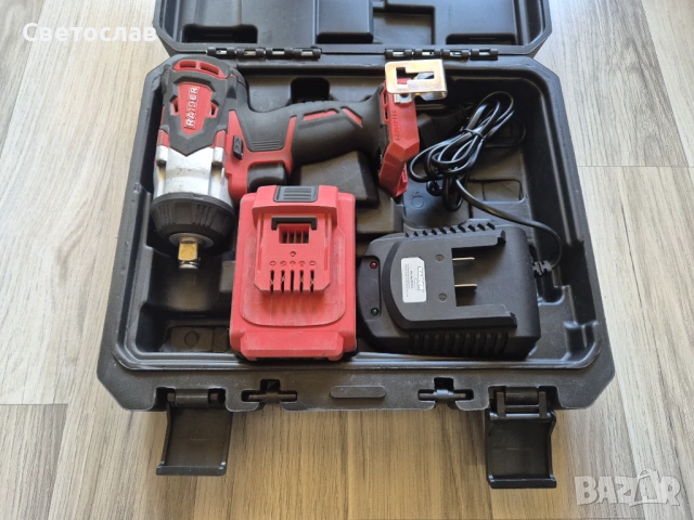 Акумулаторен ударен гайковерт Raider Industrial RDI-IBW01