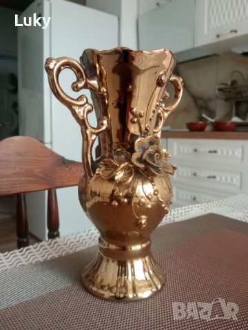 Прекрасна и стилна  ваза.Порцелан., снимка 3 - Вази - 45775198