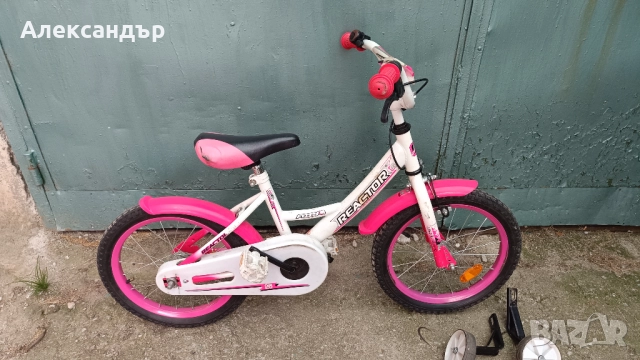 Продавам детско колело