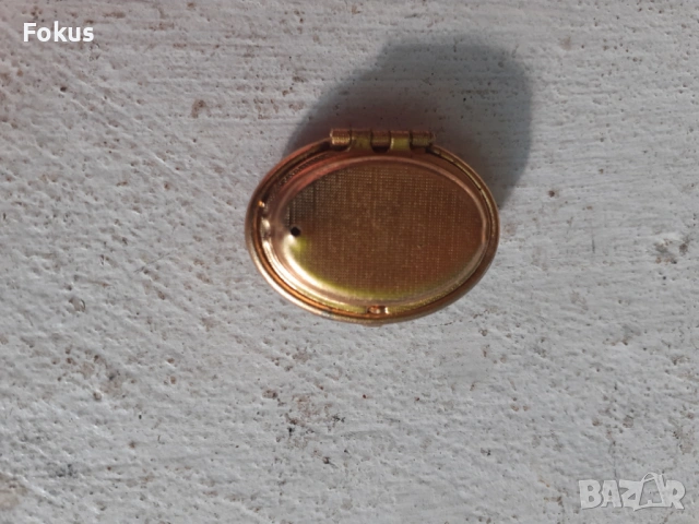 Маркова камея Avon, снимка 6 - Антикварни и старинни предмети - 53461053