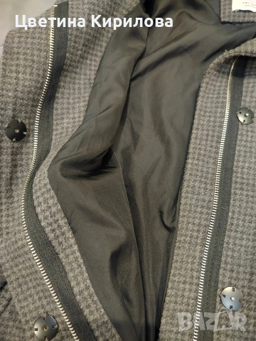 Елегантно дамско палто М/Л размер Bershka, снимка 2 - Якета - 54083951