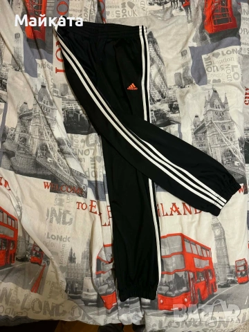 Долнище Adidas и блузка Puma.