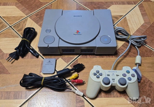 Sony PlayStation 1 SCPH-7502 като ново, хакнат пълен комплект