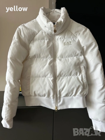 Бяло яке Armani 