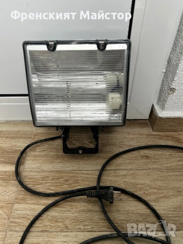 Много видове лампи и халогенни лампи, снимка 4 - Лампи за таван - 54128833