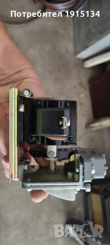 Прекъсвачи от Старите Чисто Нови, снимка 12 - Резервни части за машини - 50160228