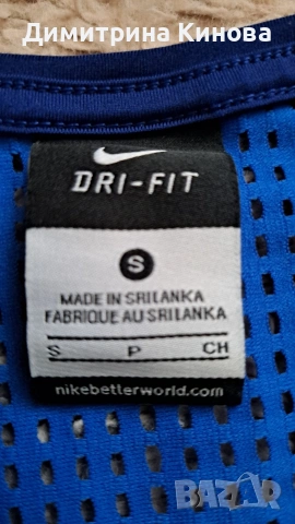 Дамска спортна тениска Nike- S, снимка 4 - Тениски - 54051952