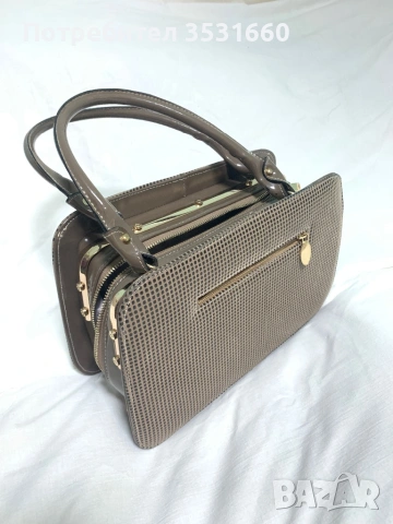 Стилна дамска чанта- тип куфарче