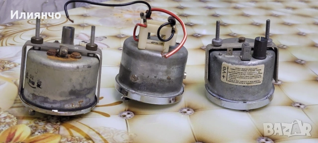 Прадавям Ретро Авточасоничи за Aston Martin DB5 и DB6)моля прадложете цена, снимка 14 - Аксесоари и консумативи - 53929540