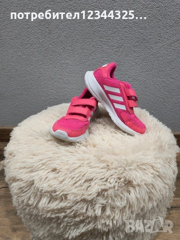 Детски маратонки за момиче Адидас , снимка 3 - Детски маратонки - 52641003