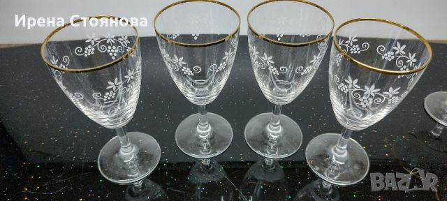 Винтидж сет от тънкостенен кристал чаши. Плътен златен кант, декор лозов лист. , снимка 14 - Чаши - 46441643