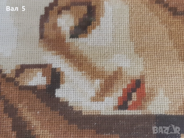 Стар ръчно шит гоблен ПЛАЧЕЩАТА МАДОНА, снимка 3 - Гоблени - 52651878