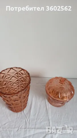 кристална захарница и ваза в бледо розово, снимка 2 - Сервизи - 50394293