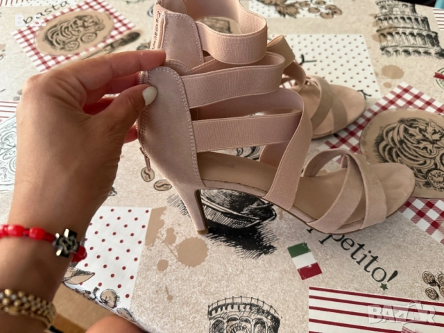 Дамски сандалети