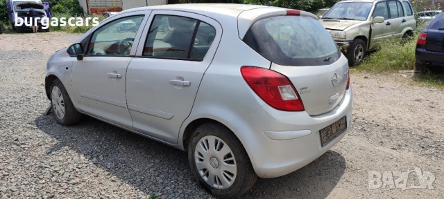 Opel Corsa 1.3-90к.с. Z13DTH 2007г на части, снимка 4 - Автомобили и джипове - 50617356
