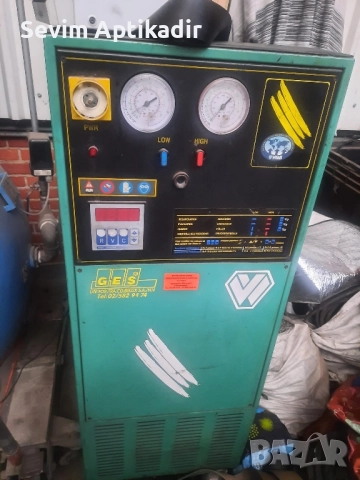 Машина за автоматично обслужване на автоклиматици 