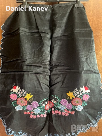 Фолклорна престилка