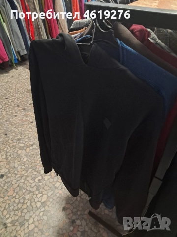 Продавам суичер на Jack & Jones Спешно!!!