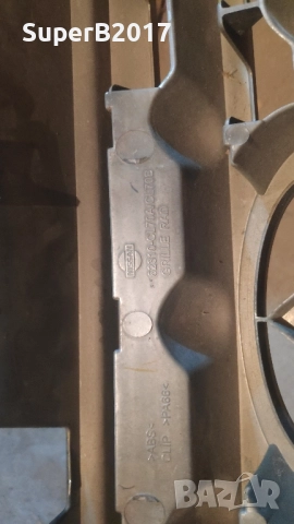 Продавам - оригинална предна решетка за Инфинити ФХ 35, снимка 6 - Части - 52021434