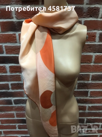 Копринен шал с десен точки Jammers Leufgen, снимка 6 - Шалове - 52053201