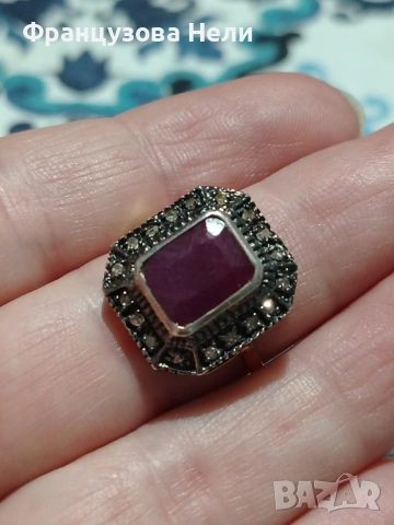 Златен пръстен 14 к, с Рубин и Диаманти