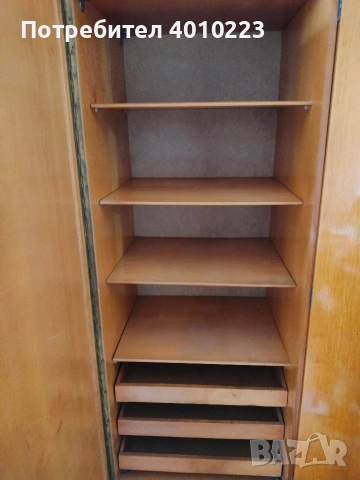 Продавам стабилен и запазен гардероб., снимка 3 - Гардероби - 53742171