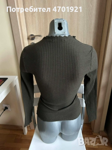 Блуза Only в маслено зелено, снимка 7 - Блузи с дълъг ръкав и пуловери - 53577329