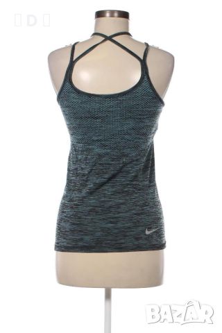 Nike  оригинален топ М, снимка 1 - Корсети, бюстиета, топове - 46510884