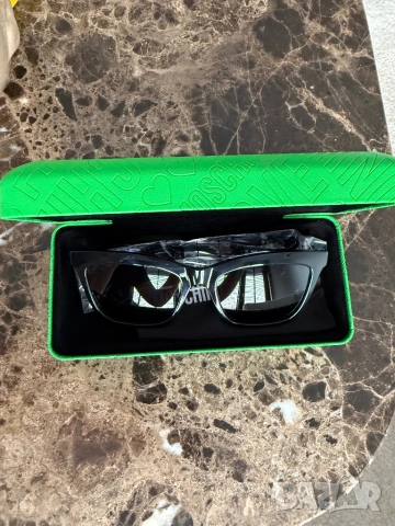 Слънчеви очила Love Moschino, снимка 2 - Слънчеви и диоптрични очила - 53401637