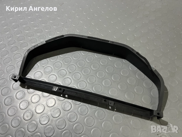 Пластмасата около километража за BMW E30, снимка 5 - Части - 52193751