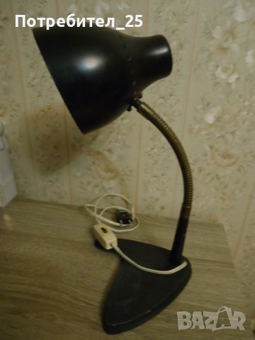 Настолна лампа-ретро, снимка 1 - Антикварни и старинни предмети - 45817535