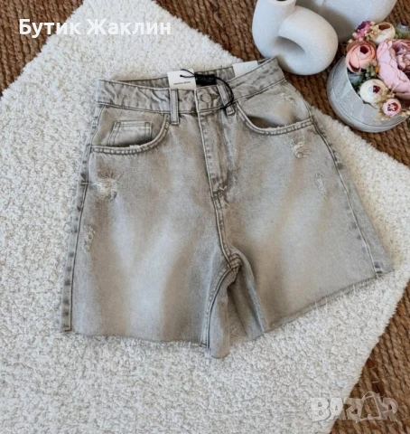 Деним къси панталонки , снимка 1