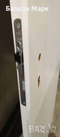 Продава се нова врата с дефект – пробита от едната страна, снимка 3 - Други - 53053786