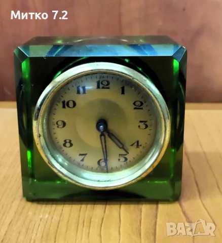 Стар механичен часовник, снимка 8 - Антикварни и старинни предмети - 49894024