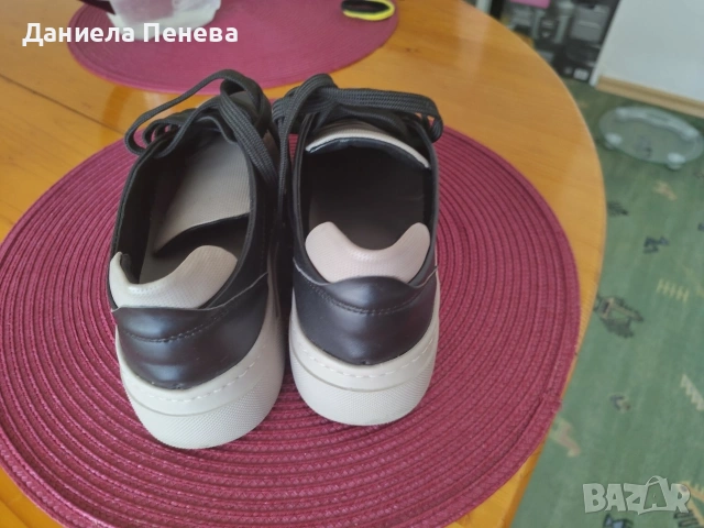 продавам ежедневни обувки, снимка 3 - Дамски ежедневни обувки - 53778049
