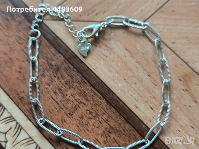 Нежна сребърна гривна , снимка 2 - Гривни - 53796531