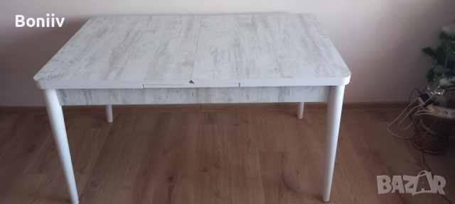 Трапезна разтегателна маса