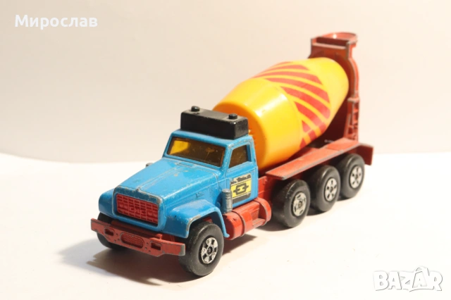 MATCHBOX БЕТОНОВОЗ МИКСЕР КОЛИЧКА КАМИОН МОДЕЛ, снимка 3 - Колекции - 53411560