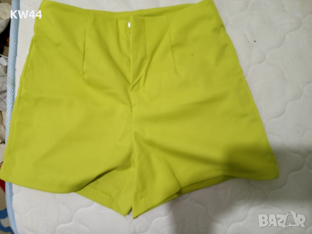 Къси панталонки , снимка 2 - Къси панталони и бермуди - 54134230
