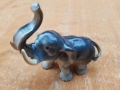 Порцеланова статуетка фигурка слон, снимка 1