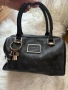 Оригинална чанта Guess, снимка 2
