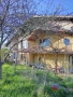Продавам вила с двор , снимка 2
