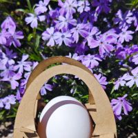 Кошничка за яйце, снимка 1 - Ръчно изработени сувенири - 45172730