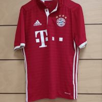 FC Bayern Munich-Много Запазена , снимка 1 - Тениски - 45350237