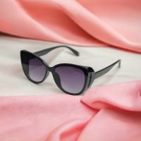 Дамски слънчеви очила , снимка 3 - Слънчеви и диоптрични очила - 45436725