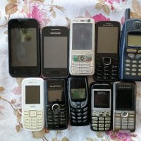 Стари телефони , снимка 1 - Други - 45175882