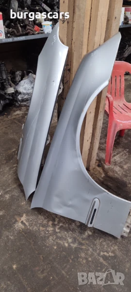 Калник преден ляв десен Mercedes W203 C220 - 60лв, снимка 1