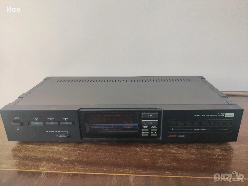 Sansui T700 синтезаторен AM/FM радио тунер употребяван за ремонт или части, произведен в Япония, снимка 1